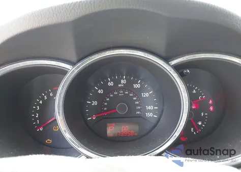 2011 Kia Sorento Lx z USA, uszkodzony, nr VIN 5XYKT4A12BG093485